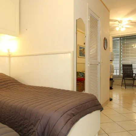 Apartamento T1 Avec Cuisine Equipee Et Parking, Proche Thermes Et Commerces A - Fr-1-553-129 *