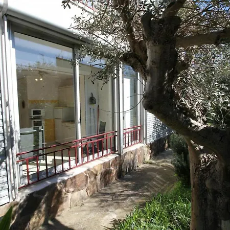 Lejlighed T1 Avec Cuisine Equipee Et Parking, Proche Thermes Et Commerces A - Fr-1-553-129 Balaruc-les-Bains