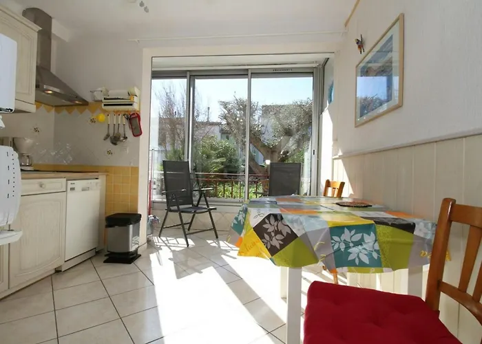 Apartamento T1 Avec Cuisine Equipee Et Parking, Proche Thermes Et Commerces A - Fr-1-553-129