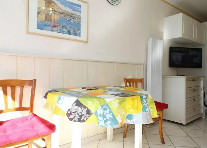 T1 Avec Cuisine Equipee Et Parking, Proche Thermes Et Commerces A - Fr-1-553-129 * Balaruc-les-Bains